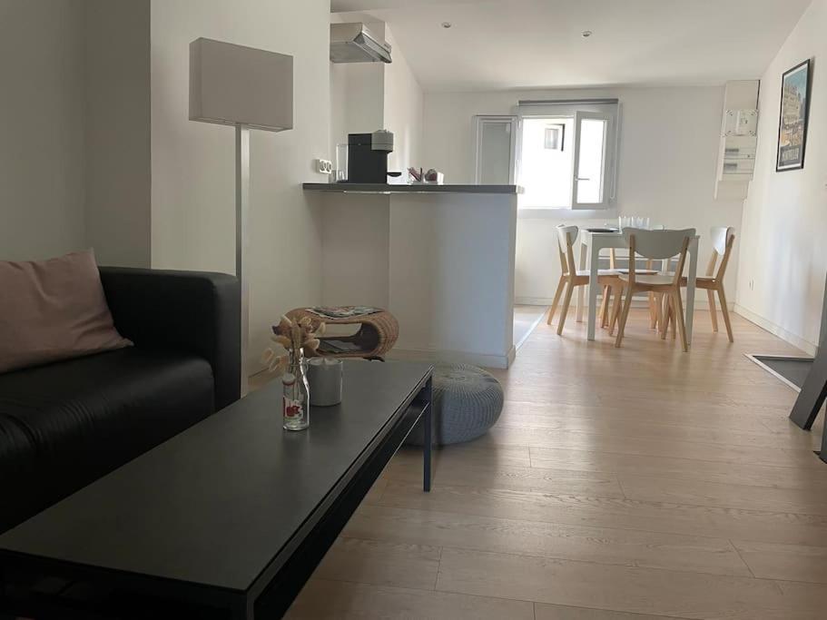 Appartement Cosy Au Coeur De L'Ecusson モンペリエ エクステリア 写真